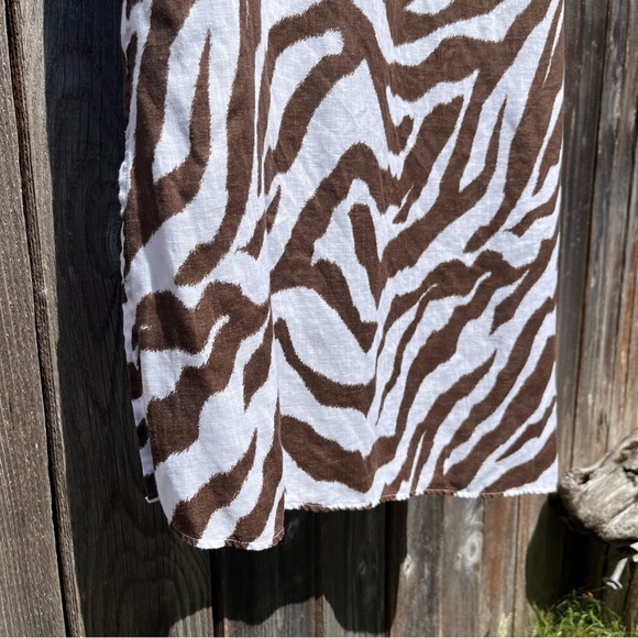 Chico’s brown sleeveless asymmetrical animal print linen tunic medium - Picture 11 of 16